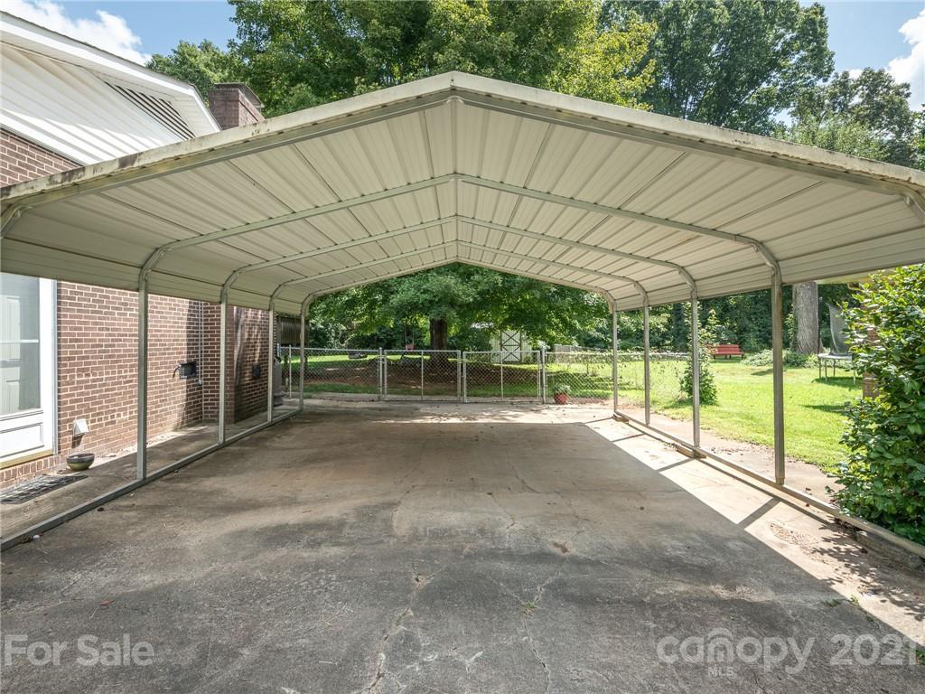 10116 Windrift Rd