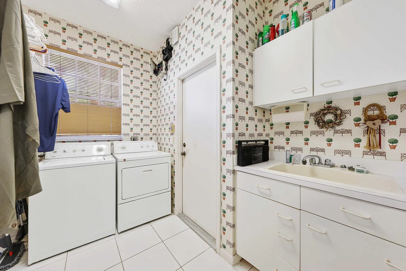 2502 NW 66th Drive
