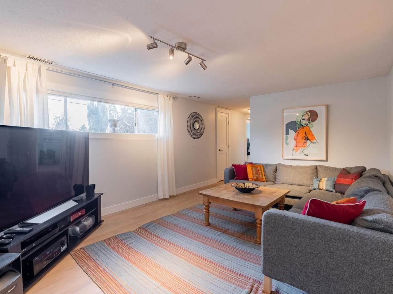 480 W Kings Rd