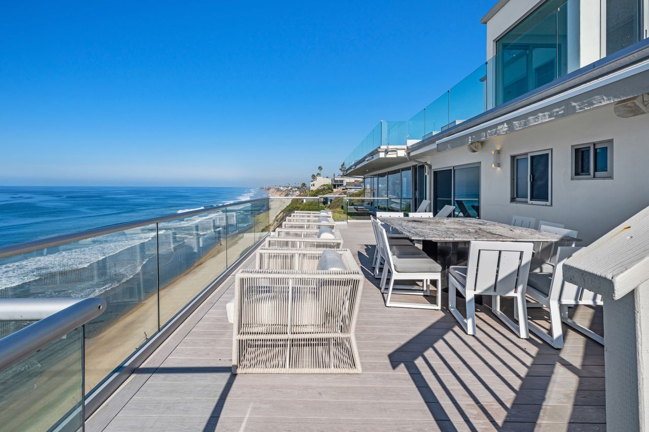Encinitas Oceanfront Retreat