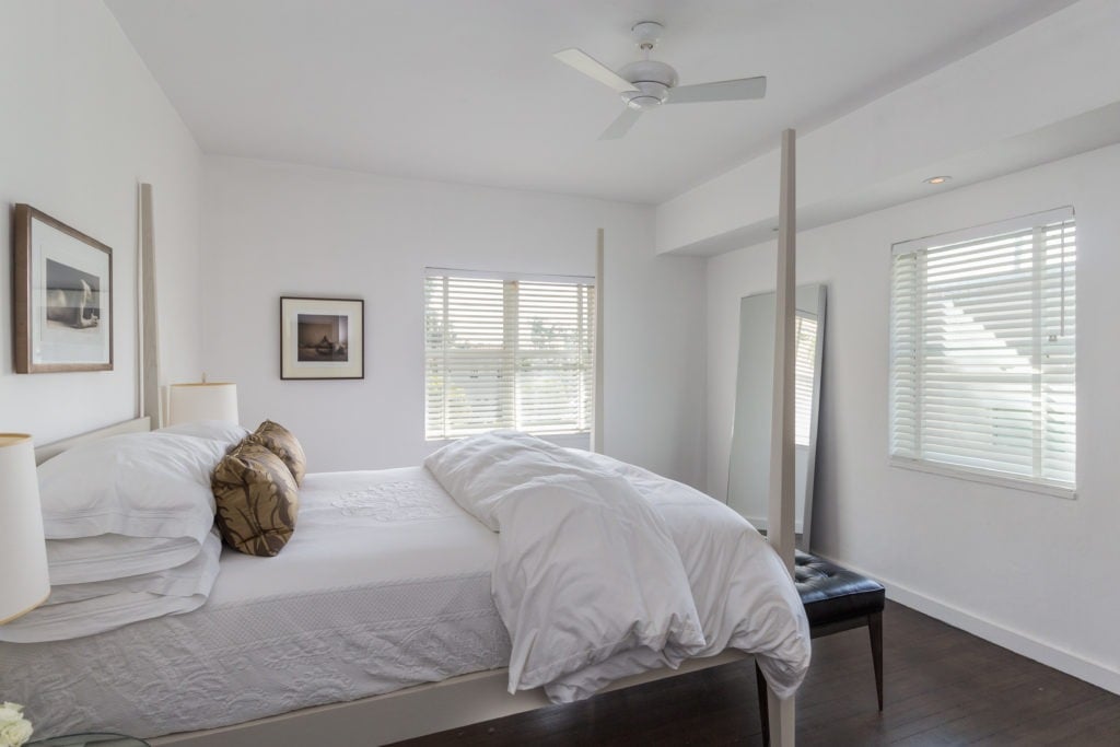 3 Bedroom Waterfront Mid-Beach Art Deco Landmark Hits Market at $525,000!