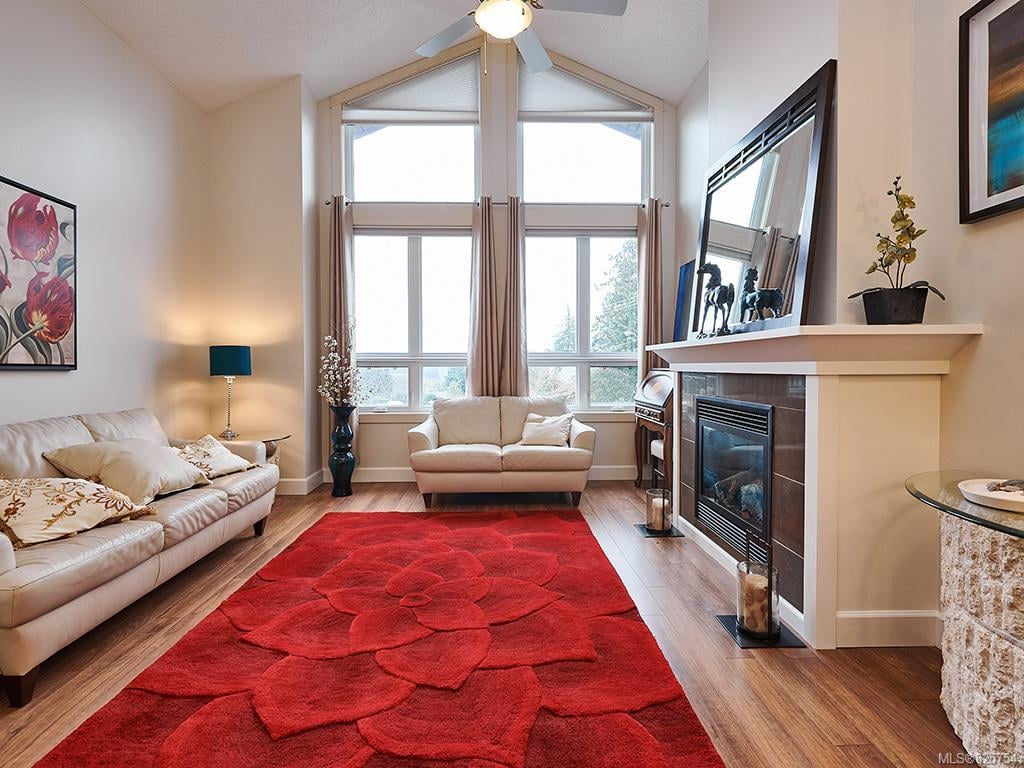 401-3226 Jacklin Rd