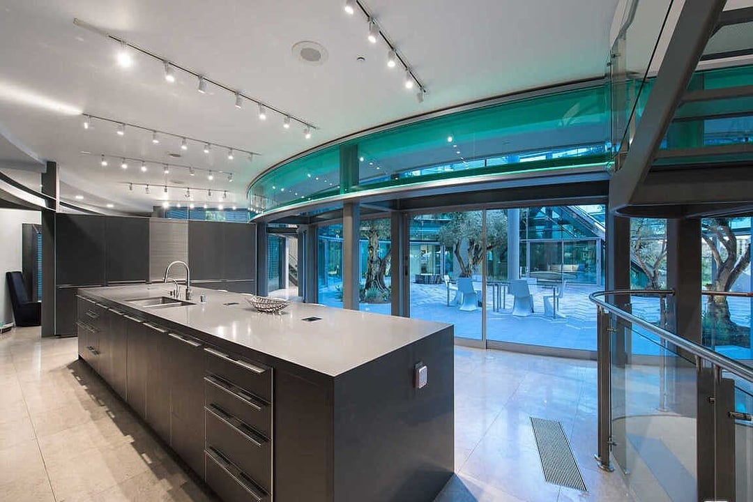 Estate Opulent