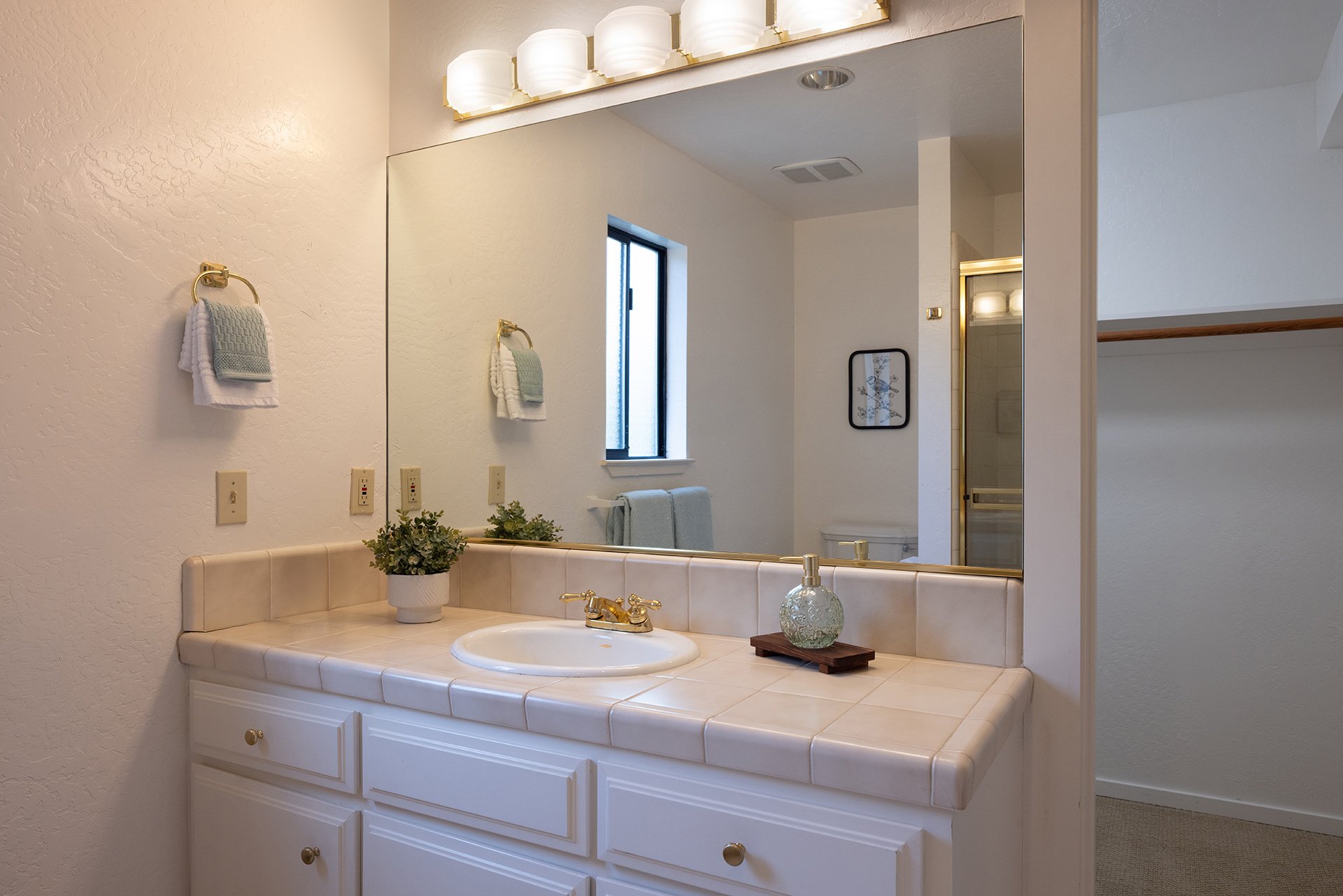 Oceanview Carmel Cottage - 24728 San Carlos Road