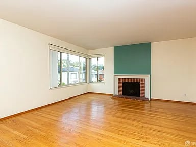 24 Aquavista Way