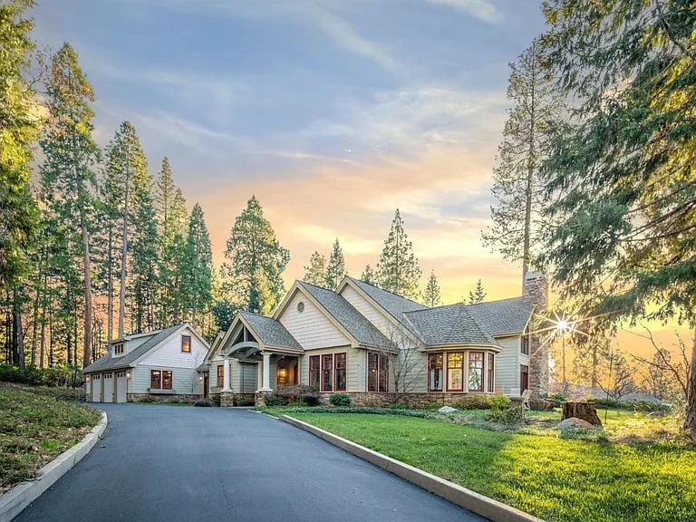 10955 Northview Dr
