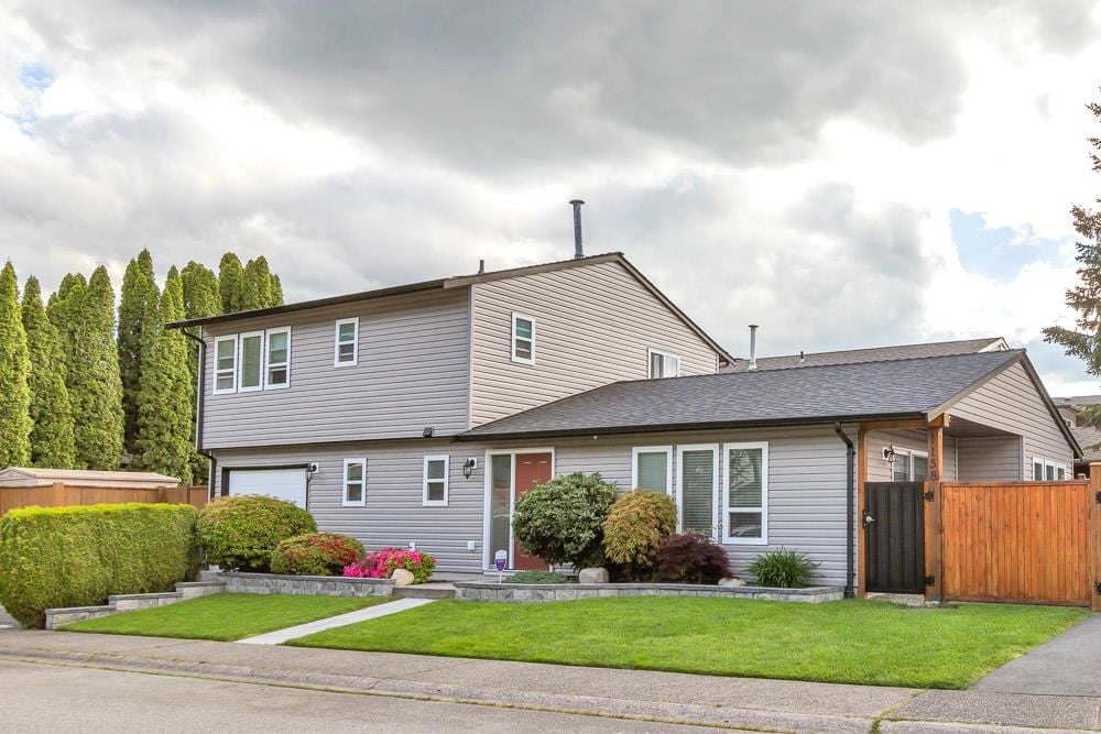 1158 Esperanza Dr