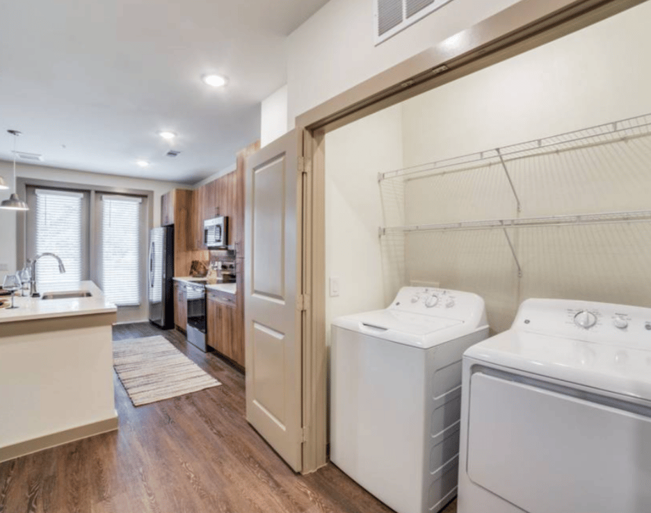 8 weeks free PLUS $750 when you look & lease!