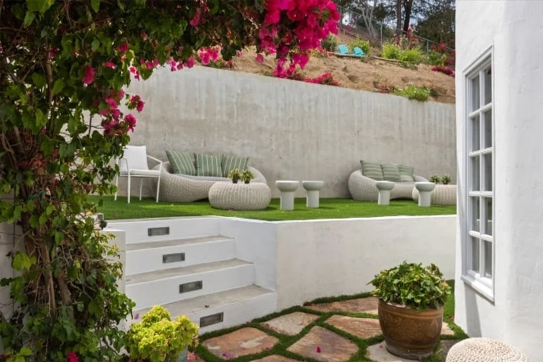 Summit Oasis