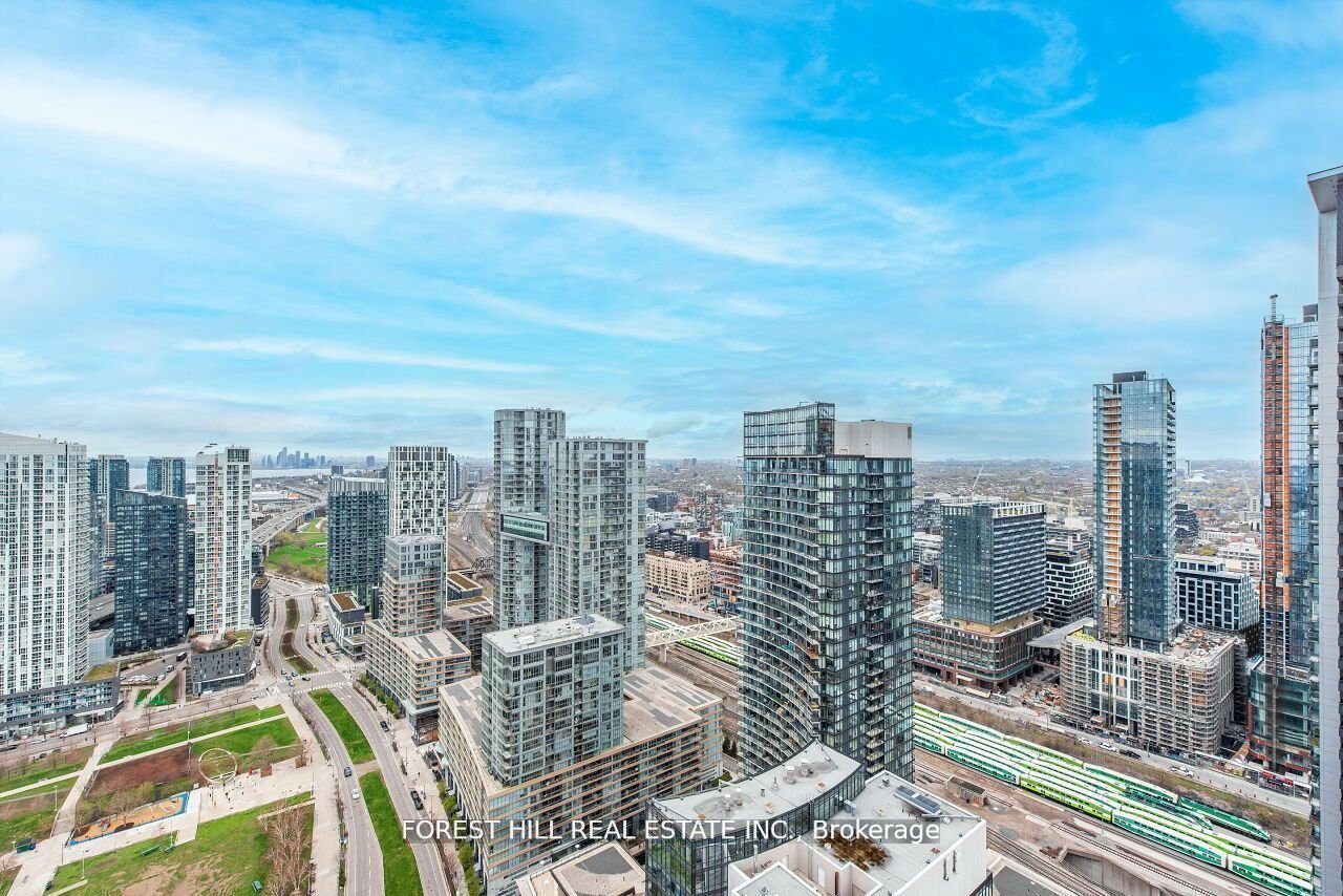 REFINED PENTHOUSE LIVING