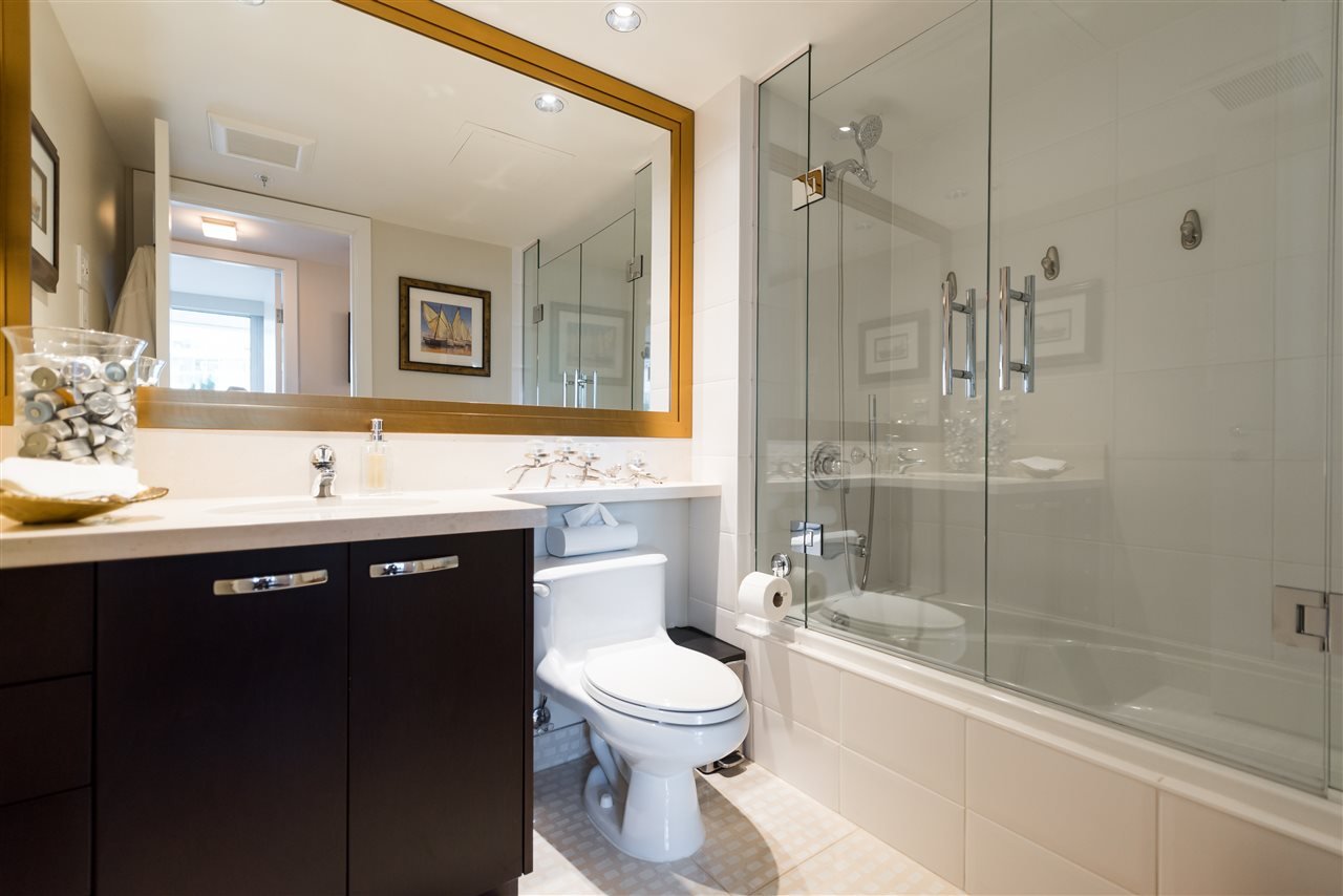 1104-590 Nicola St