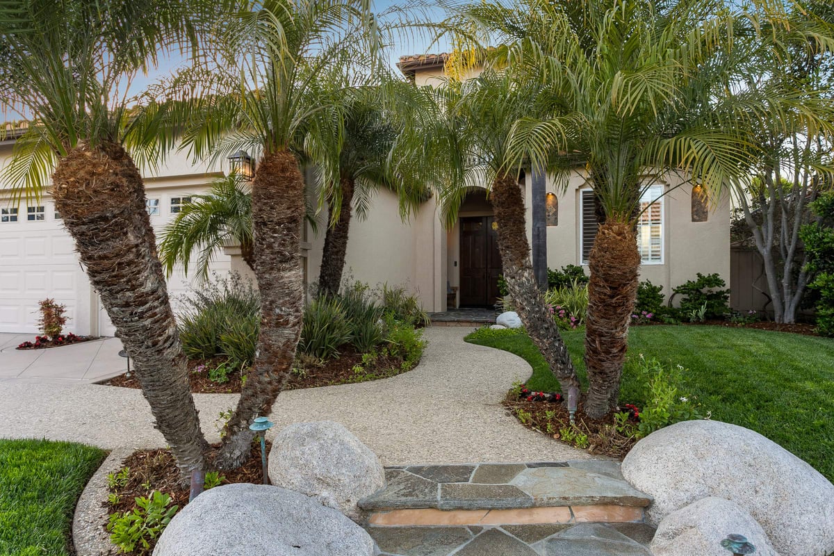 5260 Beachcomber Ct.