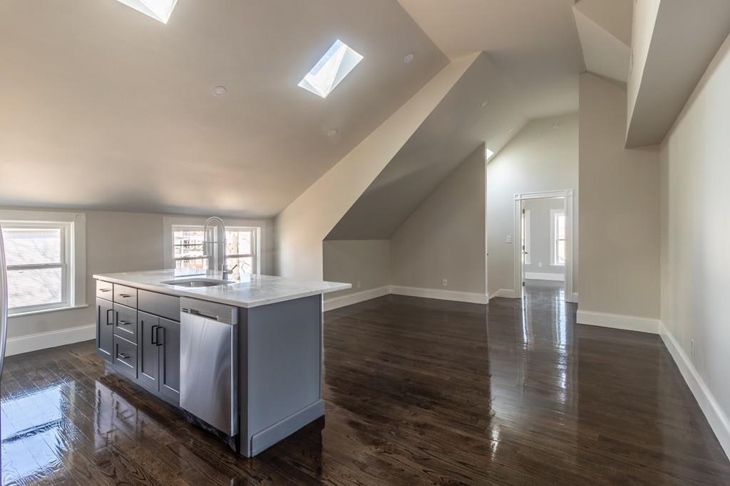 39 Rosseter Street, Unit 3