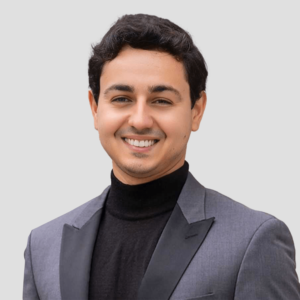 Sam Akif Real Estate Agent Headshot