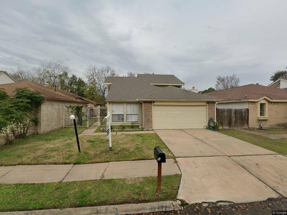 12722 Hollandale Dr