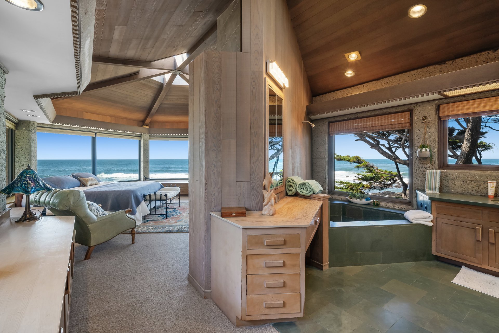 Oceanfront Luxury in Cambria - 2431 Sherwood Dr