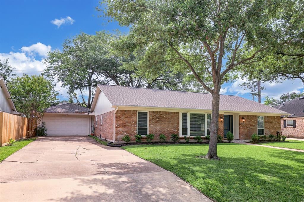 2103 Stoney Brook Dr