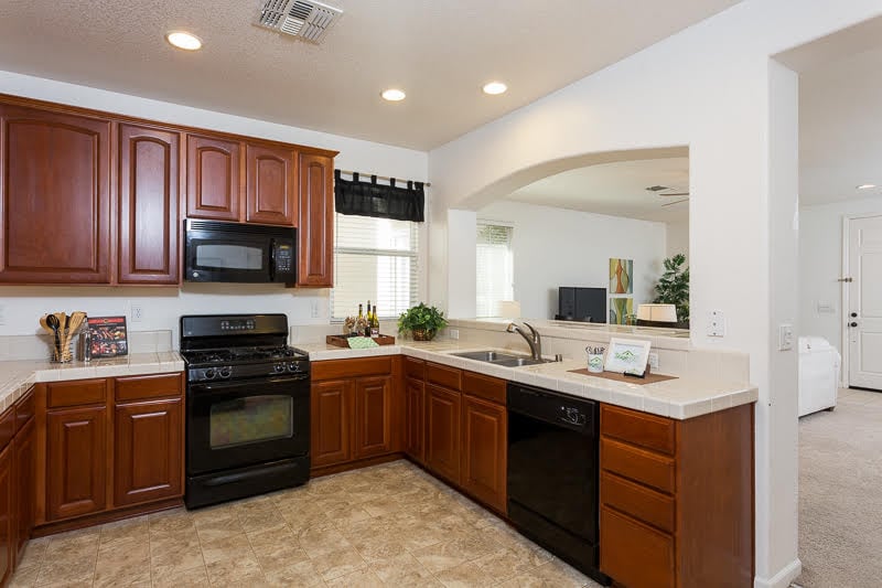 Just Listed! Gorgeous West Sacramento Home