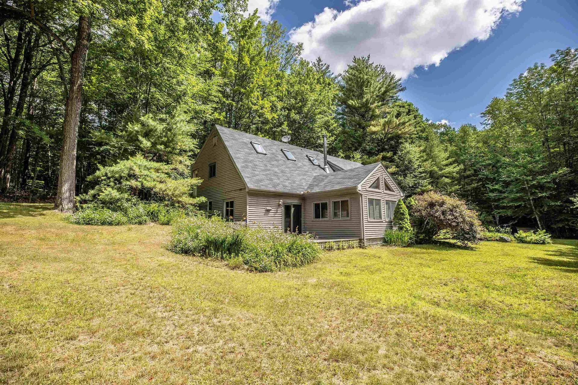 40 High Ridge Rd