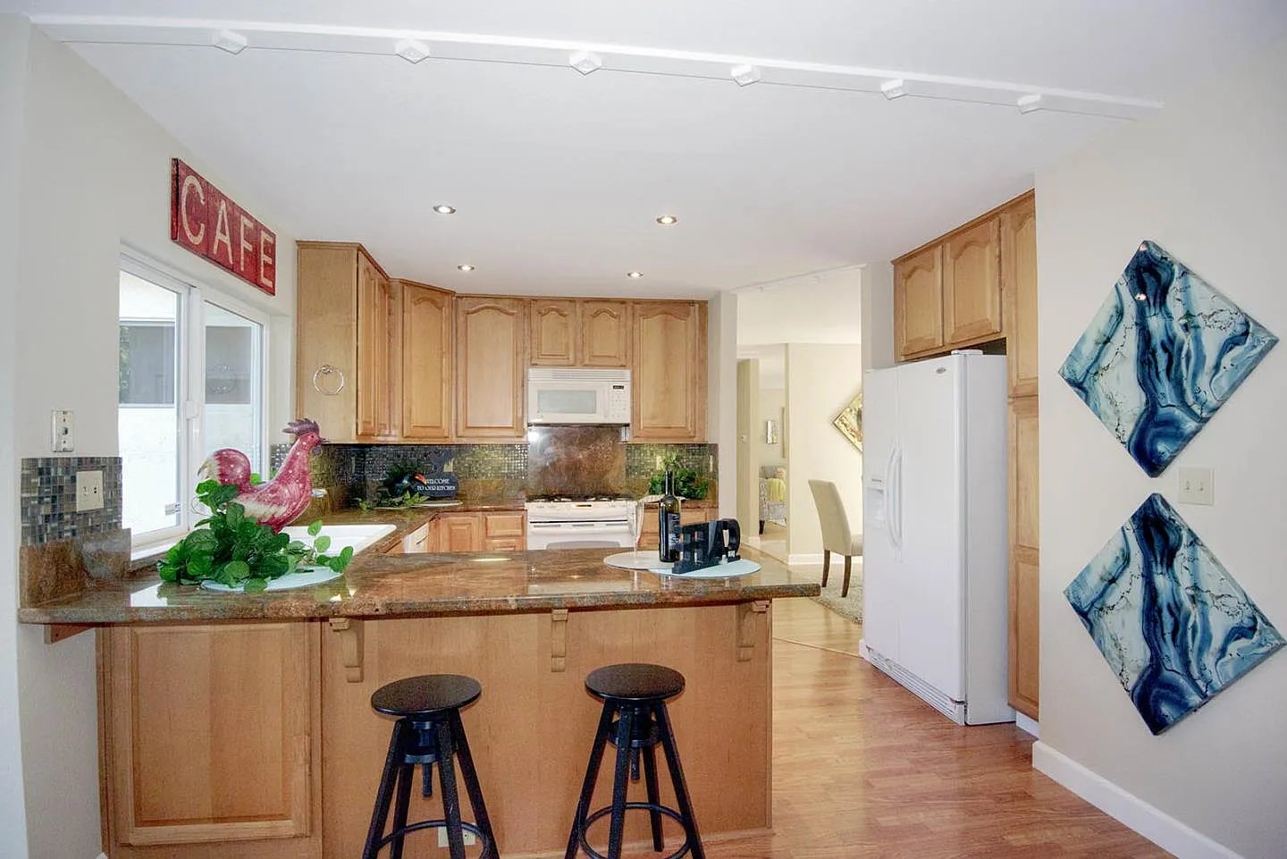 2127 Sepulveda Ave