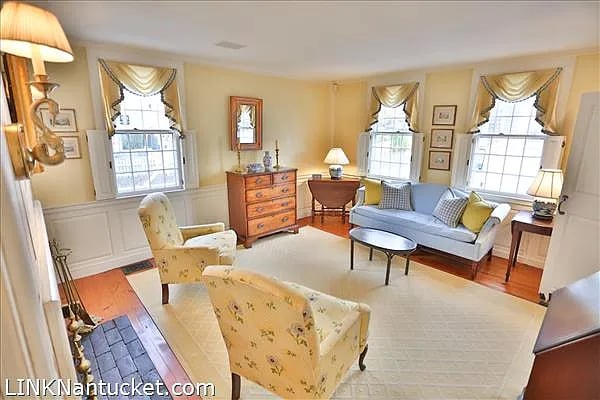 33 Fair St