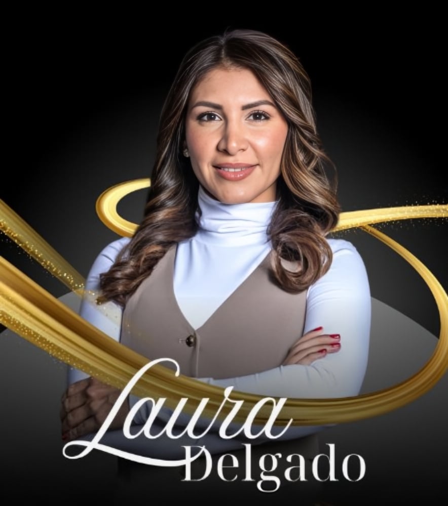 Laura Delgado Atlanta, GA Real Estate Agent Headshot