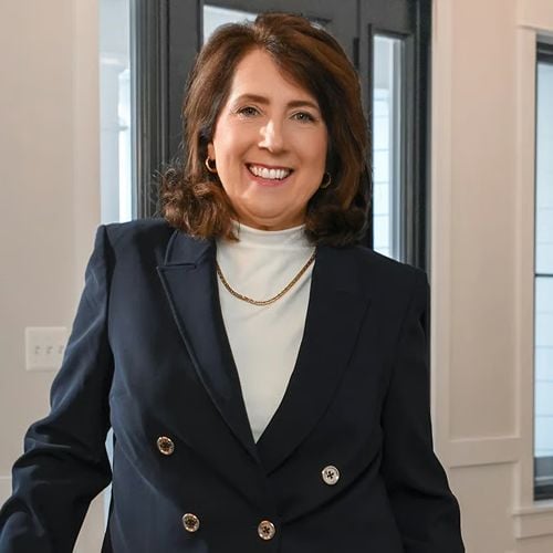 Tammy Studebaker Prince Frederick, MD Real Estate Agent Headshot