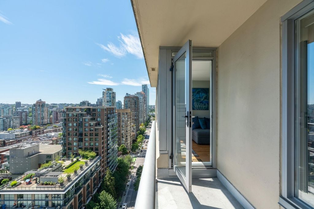 1001 Richards St, #1905