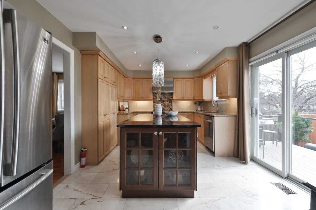 3022 Dalehurst Dr