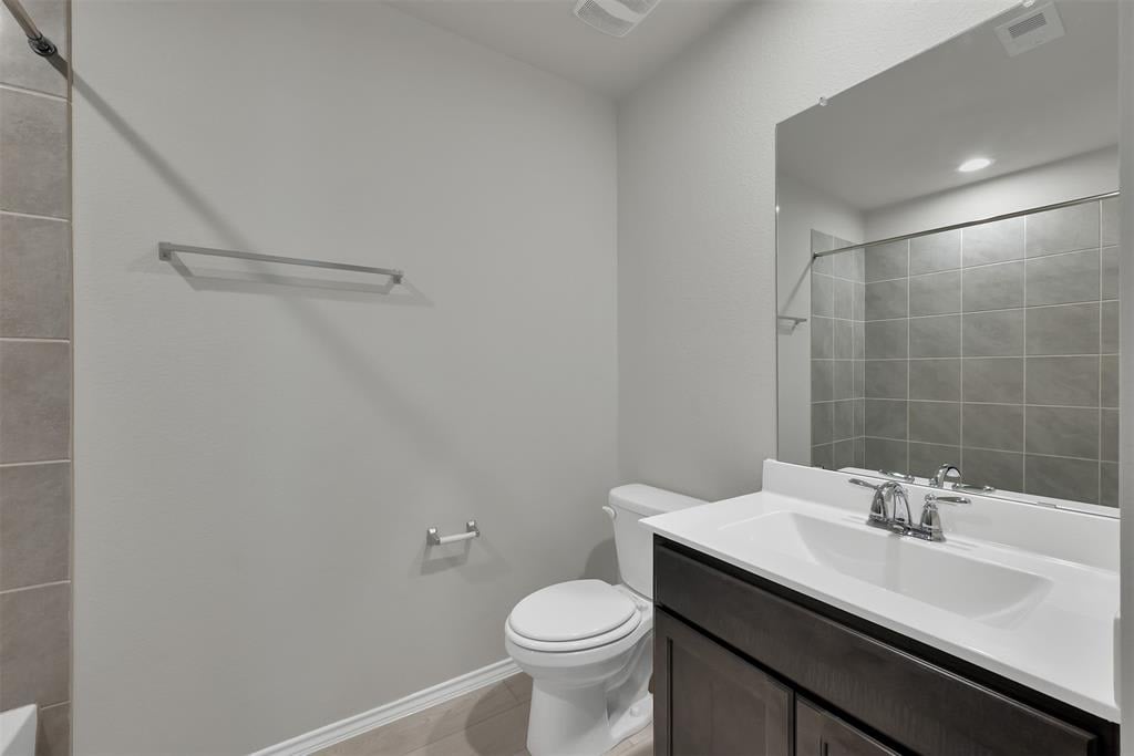9229 Inland Leather Ln