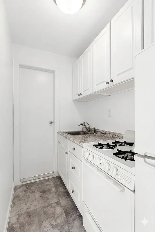325 East 89th Street 5W