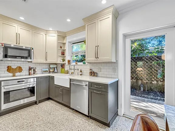 Just Sold - 1600 NE 16th Street Fort Lauderdale FL 33304