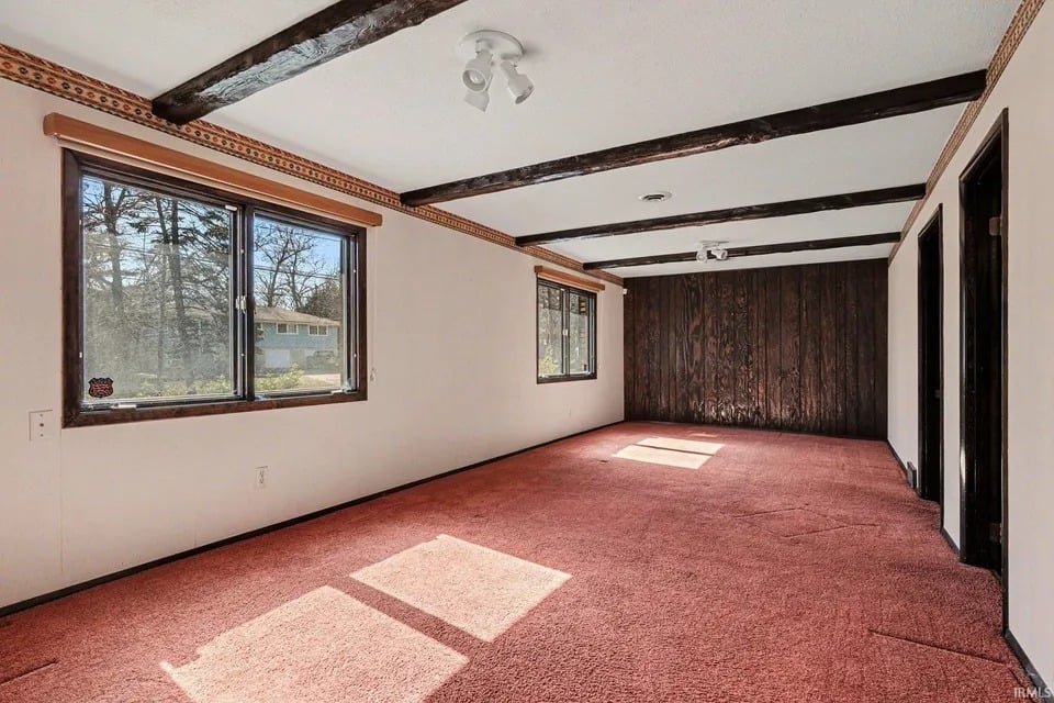 62 Ski Hill Rd