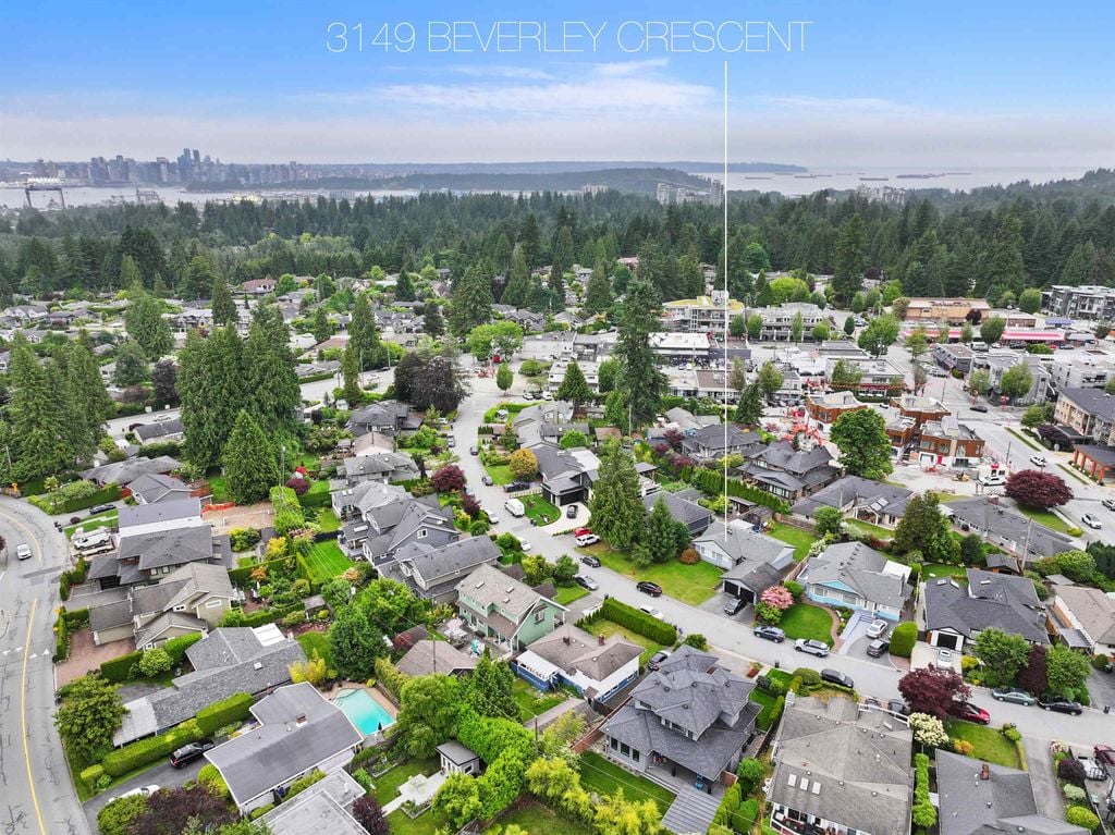 3149 Beverley Cres