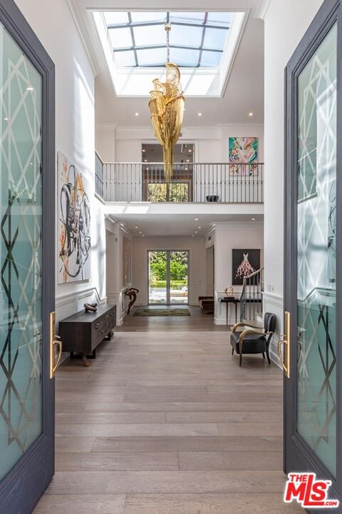 Monarch Reserve, N Norman Pl, 90049