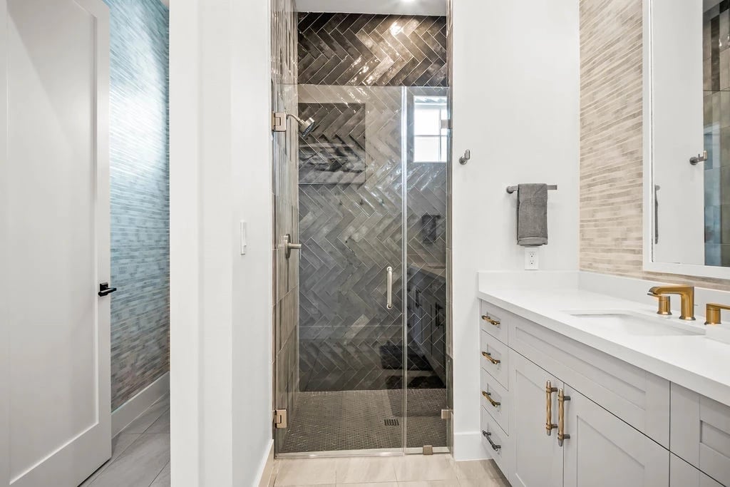 Coastline Drive - Custom Residence 