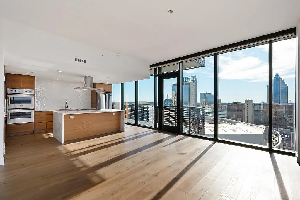 500 J St #1701