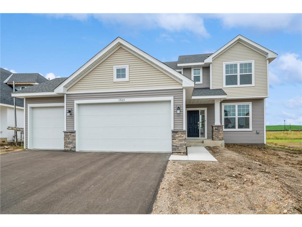 1925 Balsam Drive, Carver, MN 55315