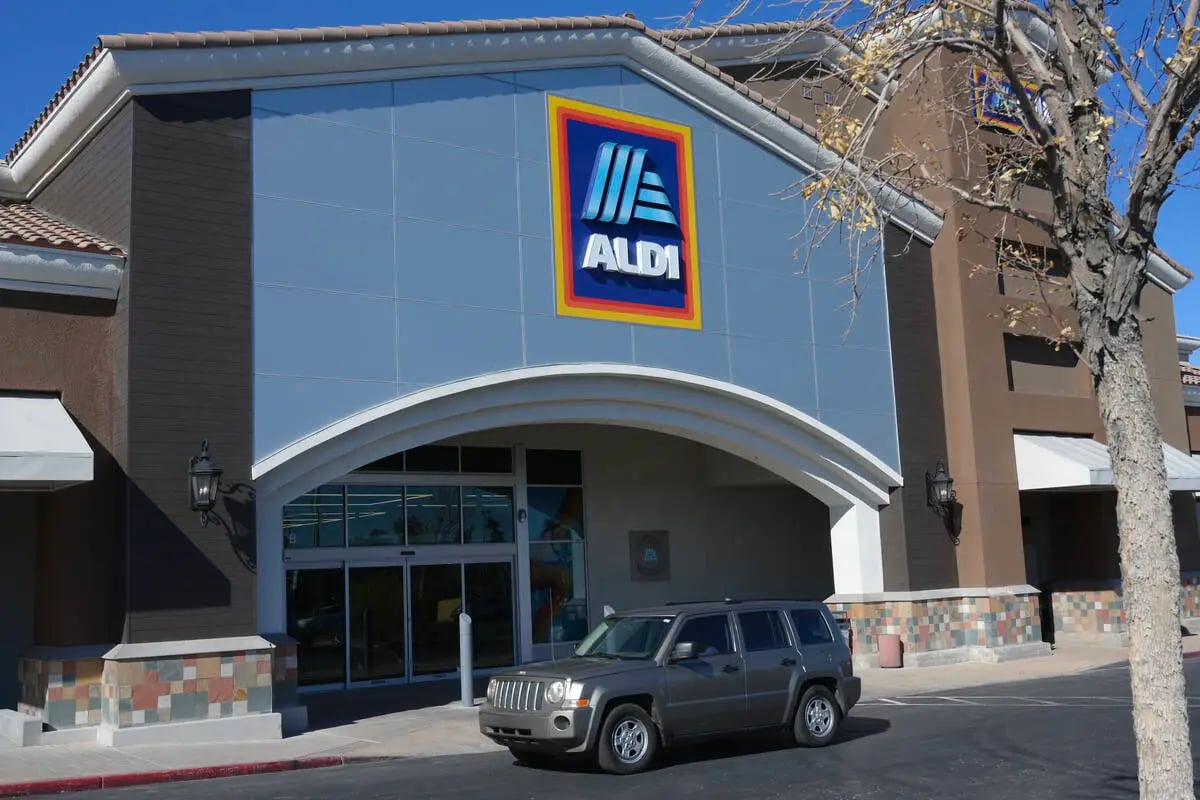 When will the Las Vegas Valley’s 1st Aldi locations open?