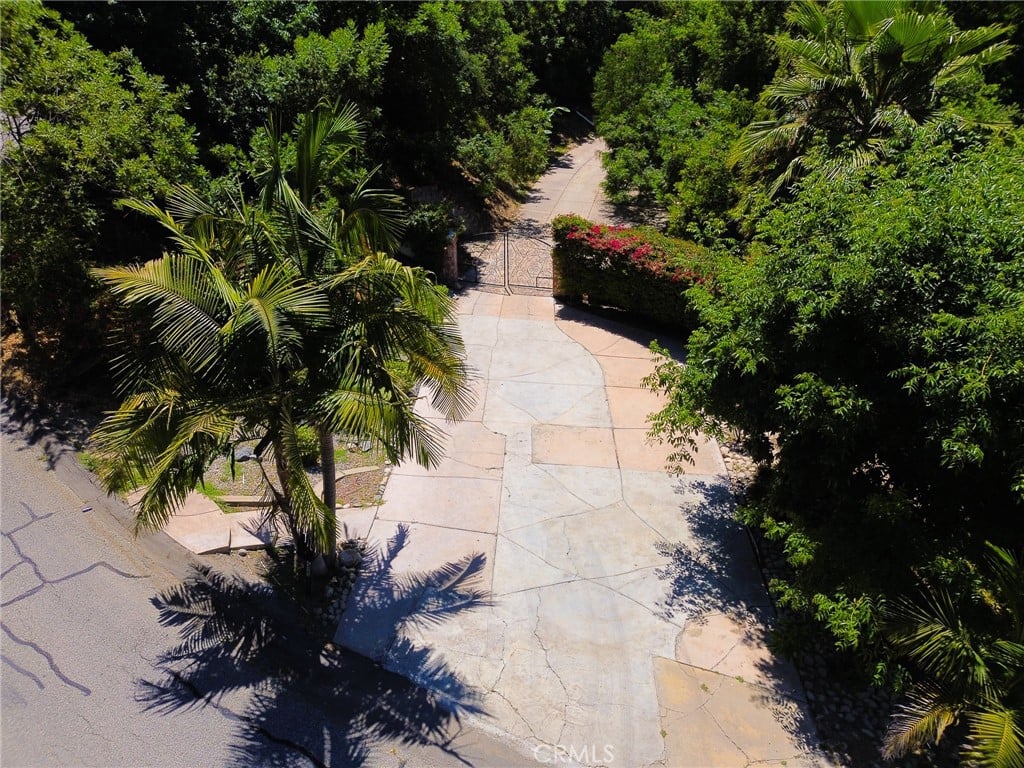 2423 S Buenos Aires Dr