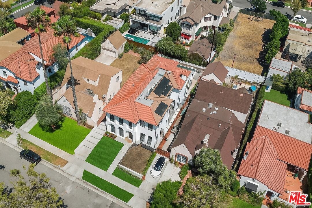 N Stanley Dr, Beverly Hills, 90211