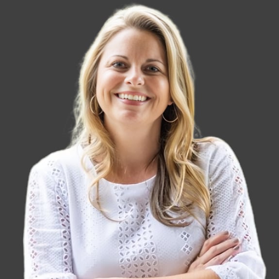 Michele Donovan Cincinnati, OH Real Estate Agent Headshot