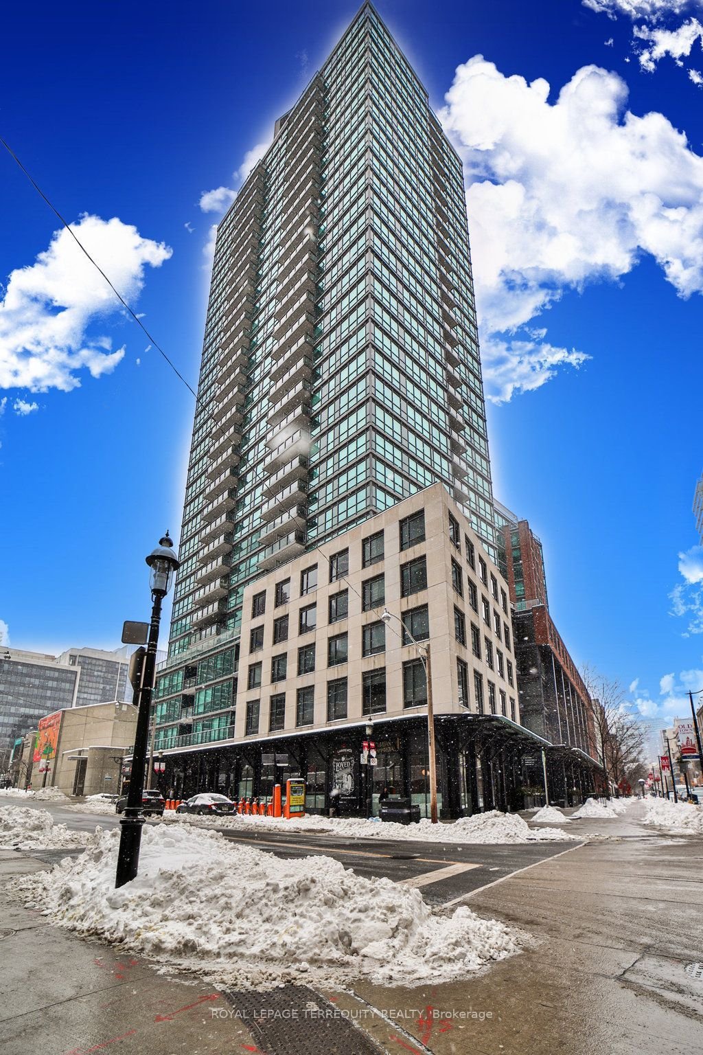 1 Scott St 2102