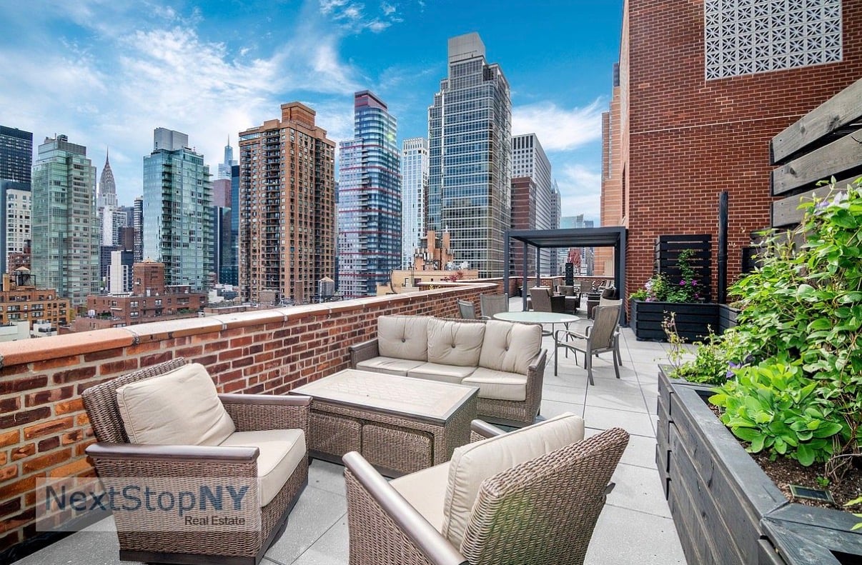333 E 55th Street #9D