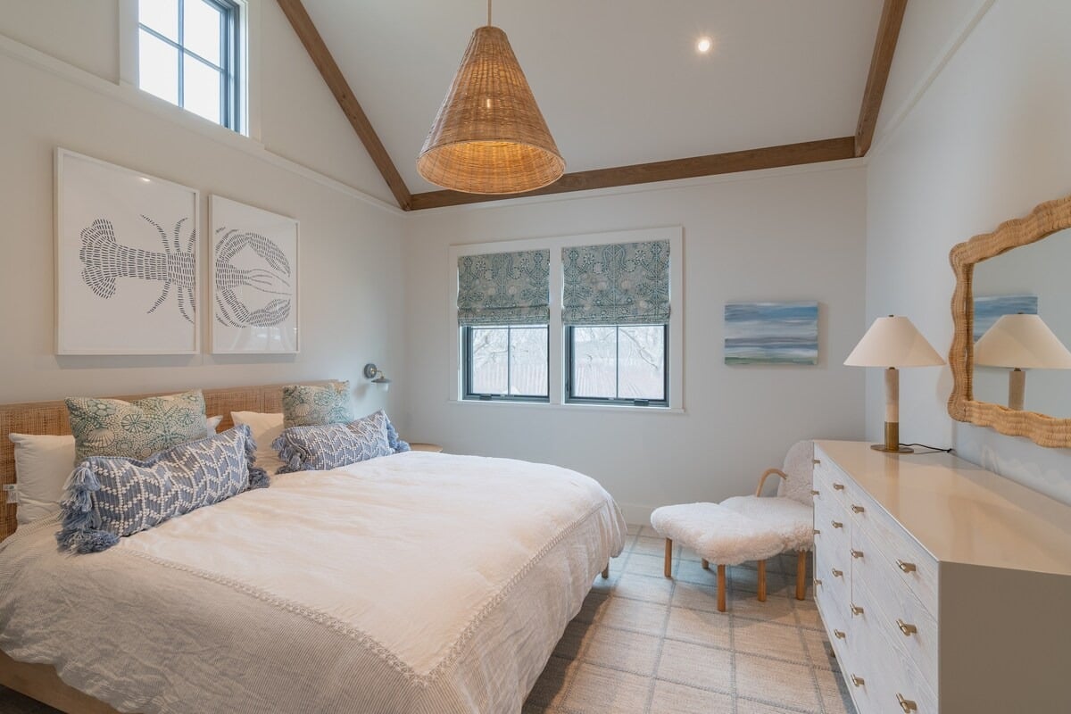 New Waterfront Estate With Pool + Guest House