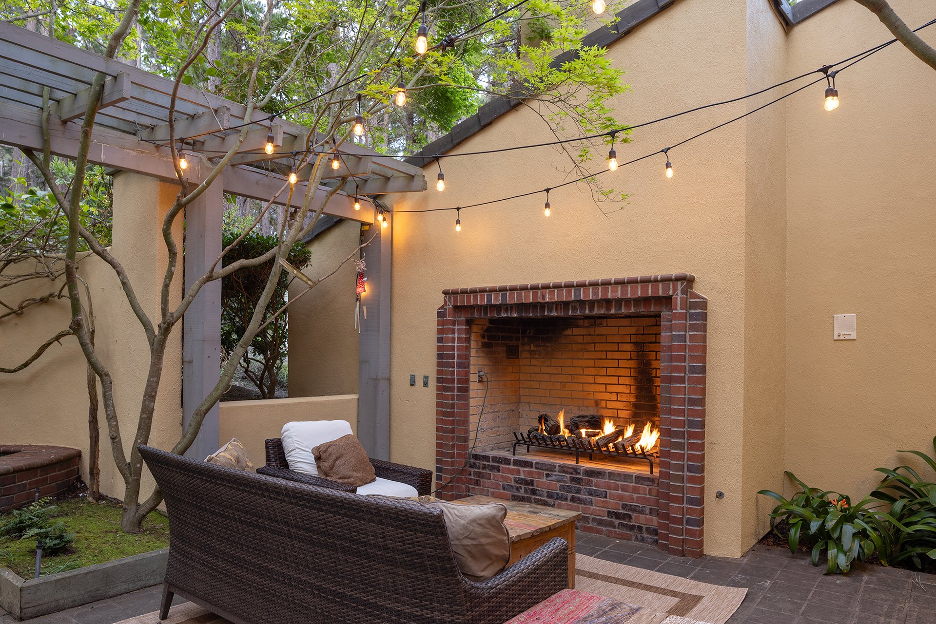 Spacious Pebble Beach Retreat