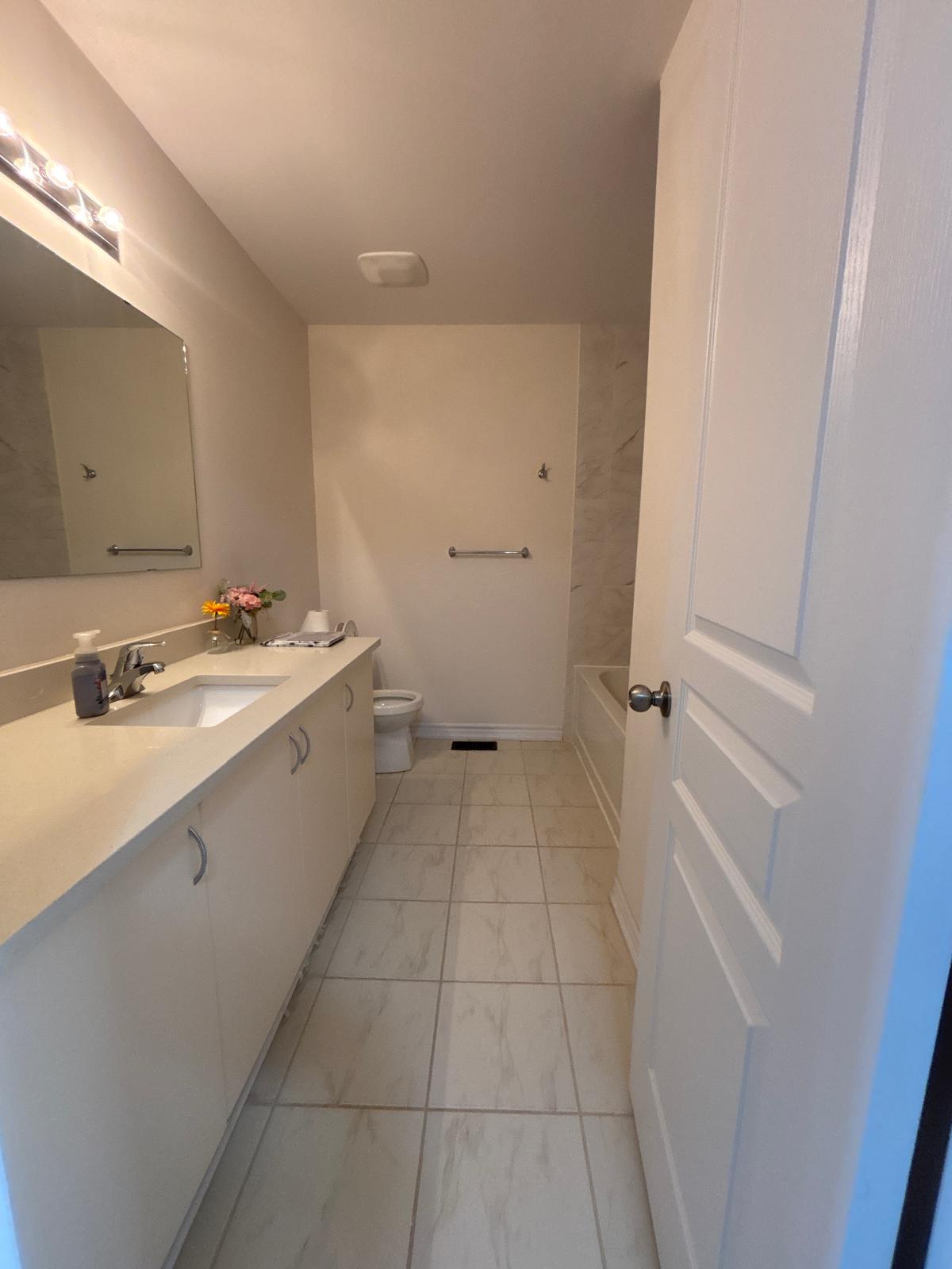 5 SAVAGE Drive, Hamilton, ON L0R 2H9