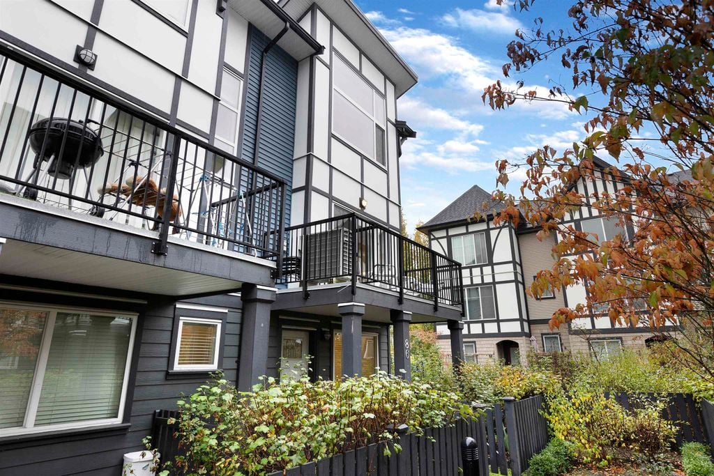 9680 Alexandra Rd, #86