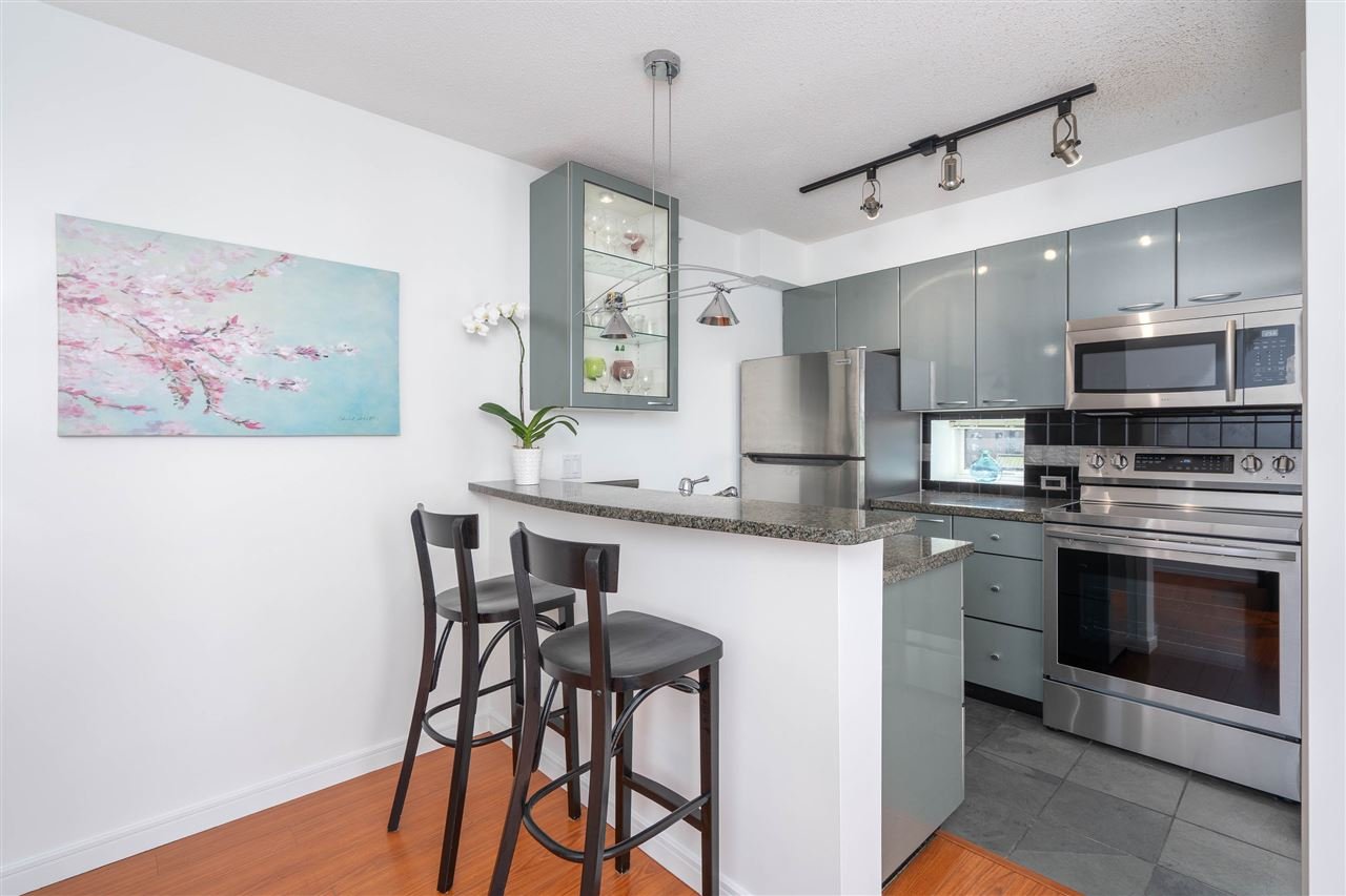 1106-1068 Hornby St