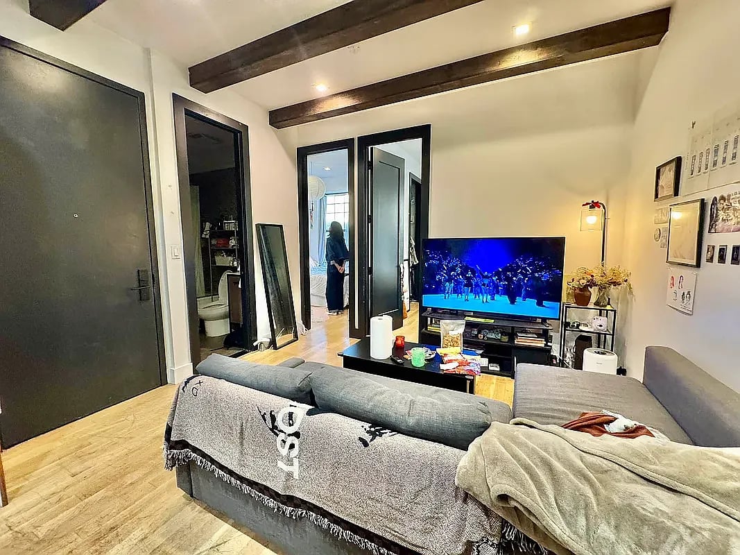 86 Havemeyer Street #3